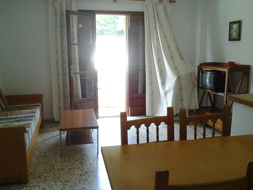Apartment Torres Mari Cala Llonga  Værelse billede